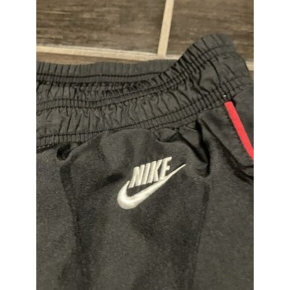 Men’s Nike XL Track Pants - Picture 2 of 3